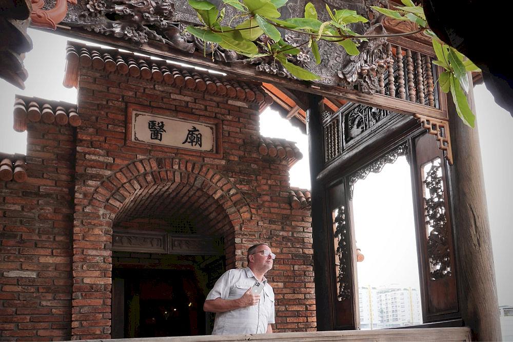 A replica of the entrance gate to the Thang Long Medical Temple